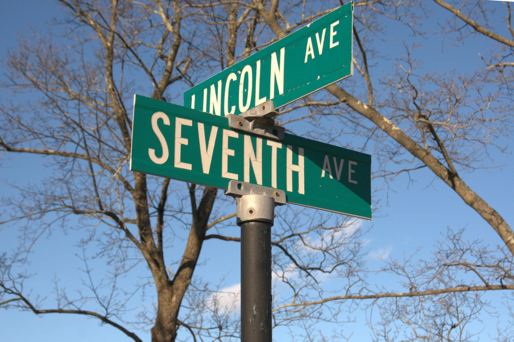 7th-and-Lincoln-sign-scaled